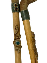 Load image into Gallery viewer, Tepi (serving pipe), Palo Santo with snake carving