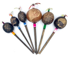 Load image into Gallery viewer, Shipibo Maracas - Rattles