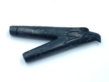 Load image into Gallery viewer, Serpentine Stone self-applicator pipes – Kuripes