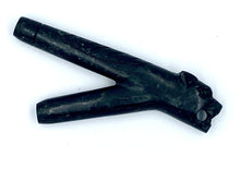 Load image into Gallery viewer, Serpentine Stone self-applicator pipes – Kuripes