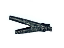 Load image into Gallery viewer, Serpentine Stone self-applicator pipes – Kuripes