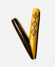 Load image into Gallery viewer, Kuripe (self-serving pipe), dual carved wooden
