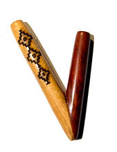 Load image into Gallery viewer, Kuripe (self-serving pipe), dual carved wooden
